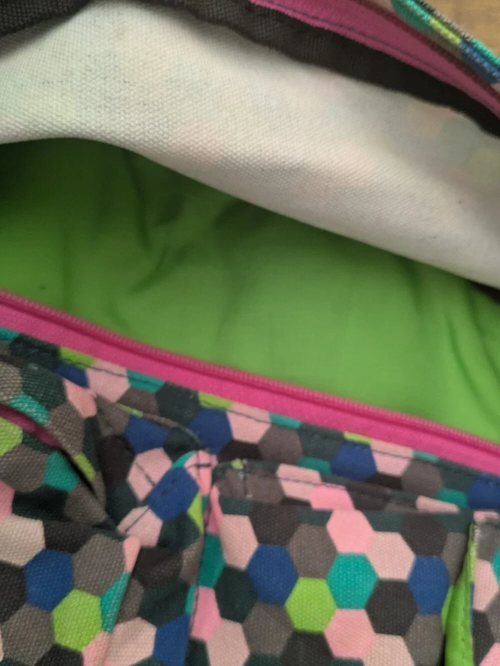 Kavu Geometric Octagon Pattern Canvas Rope Bag